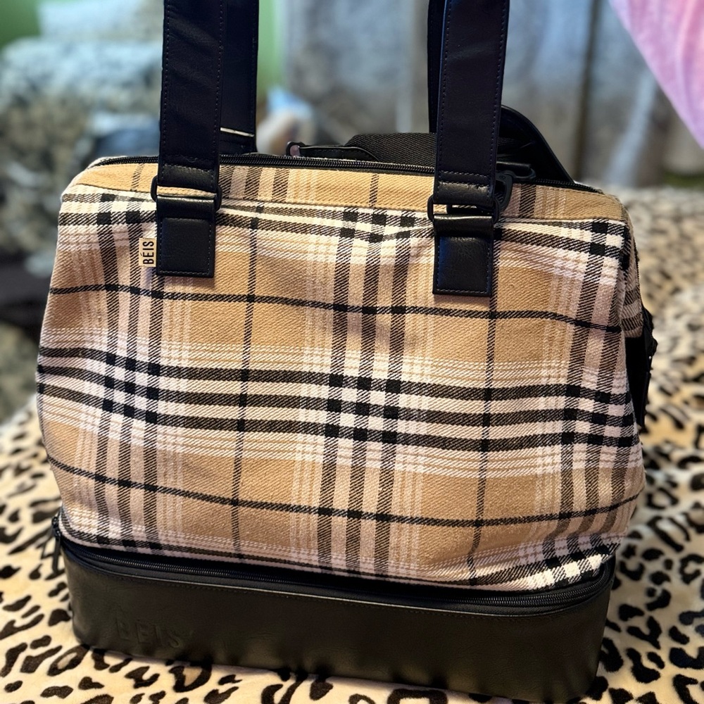 Limited edition plaid BÉIS mini weekender